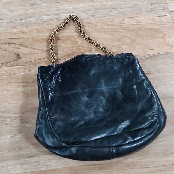 GUC Vintage Quilted Black Leather Mini BAG - Picture 3 of 6